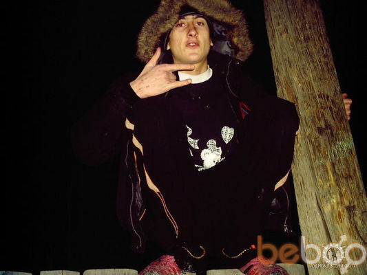  ,   Denis, 33 ,   