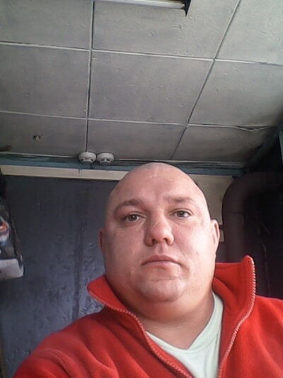  ,   Artur, 36 ,   