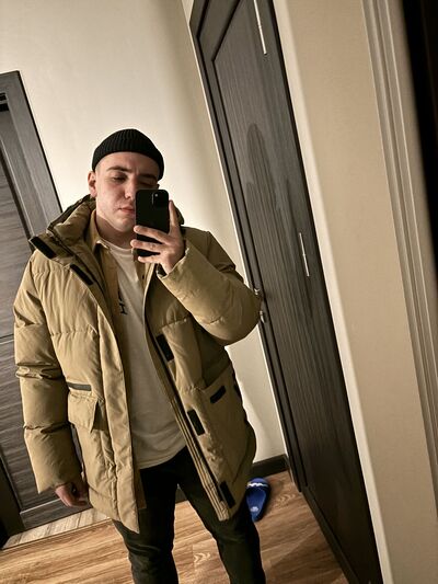  ,   Konstantin, 24 ,     , c 