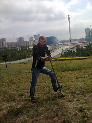  ,   Igor, 39 ,   