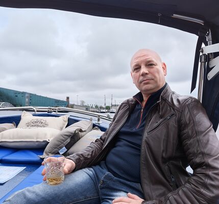  Almere Stad,   , 49 ,   ,   