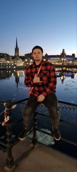  Haninge,   Peka, 27 ,   ,   