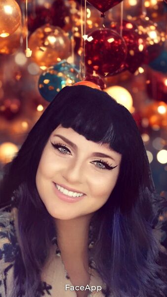  ,   Lena, 42 ,   ,   , c , 