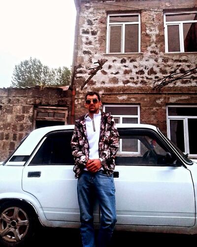  ,   Arkadi, 25 ,   ,   