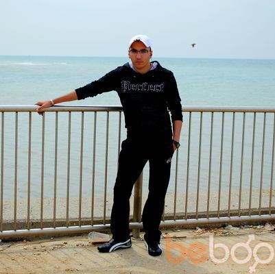  Nesher,   , 33 ,   