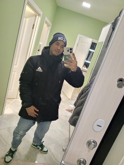  La Ceiba,   Yadel, 31 ,   ,   
