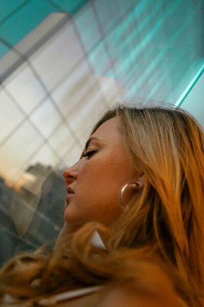  -,   Karolina, 28 ,   ,   , 