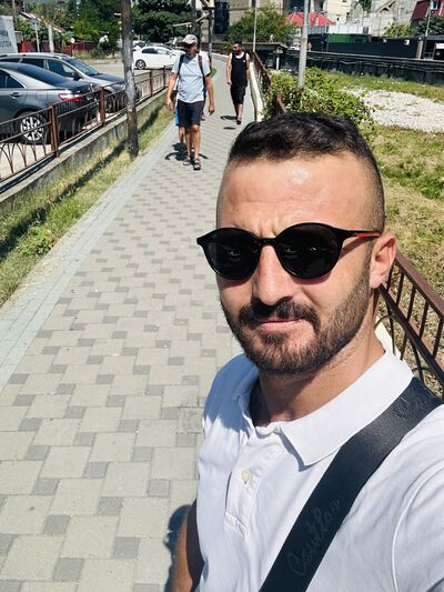  ,   Mansur, 34 ,   ,   
