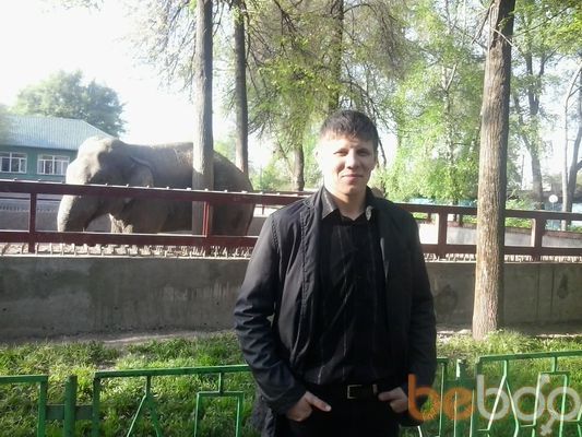  ,   Alex, 33 ,  