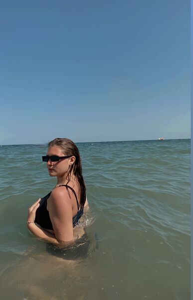  Aalst,   Anastasia, 21 ,  