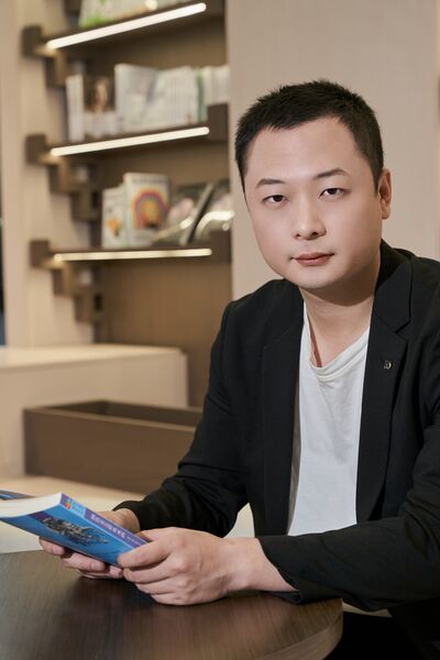  Xuzhou,   Gary, 36 ,     , c 