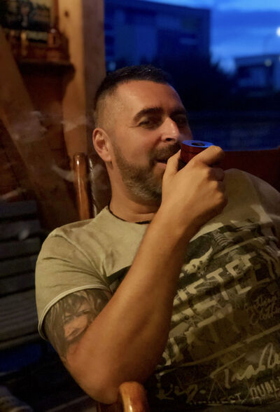  Neresnica,   Len chlap, 51 ,   c 