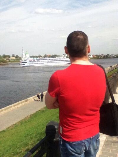  ,   Serge, 46 ,   