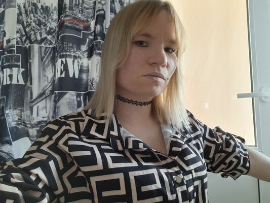  ,   Xina, 32 ,   c 