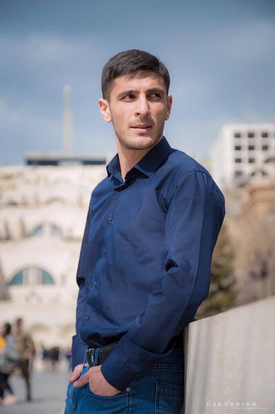  ,   Arman, 30 ,   ,   
