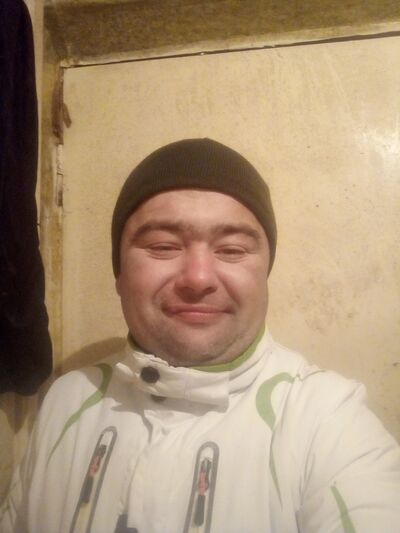  ,   Oleksander, 33 ,   ,   