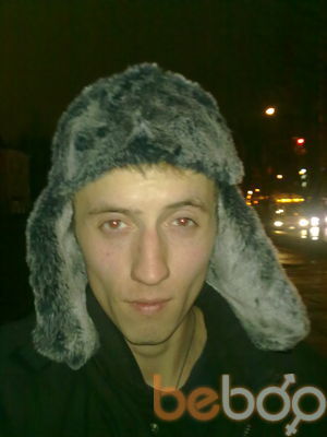  ,   Jonn, 35 ,  