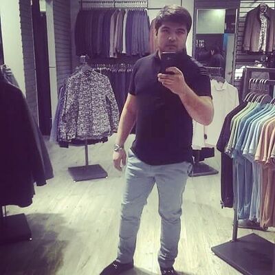  ,   Mustafo, 34 ,  