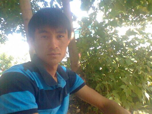  ,   Guljigit, 33 ,  