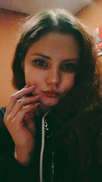  ,   Valeria, 24 ,     , c , 