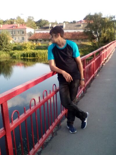  ,   A r t u r, 34 ,     , c 
