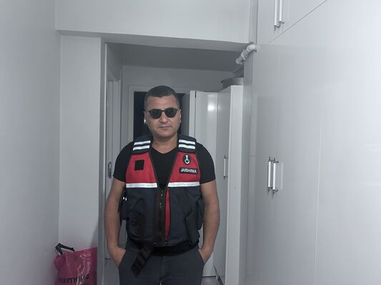  ,   Ersan, 43 ,   ,   
