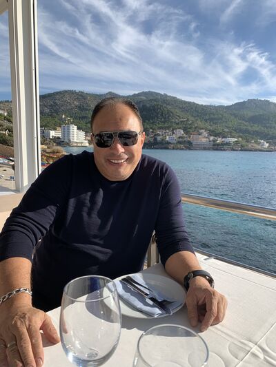  ,   Simon, 57 ,   ,   
