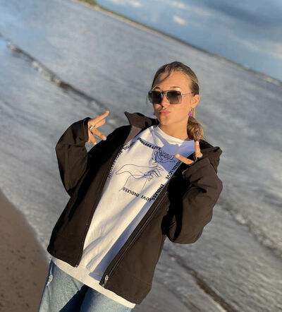  New York City,   Elie, 22 ,   