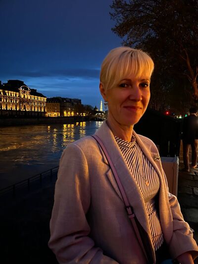  ,   Lesia, 47 ,   ,   