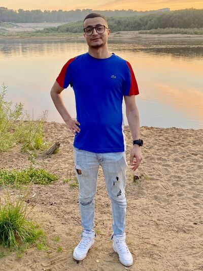  ,   Abdou, 26 ,   ,   , c , 