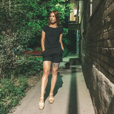  -,   Lara, 30 ,   ,   , 