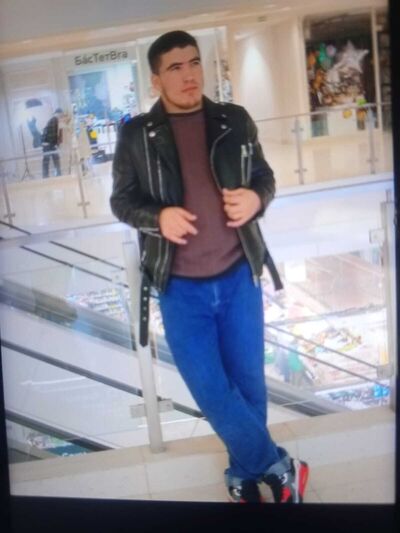  ,   Majid, 25 ,   ,   
