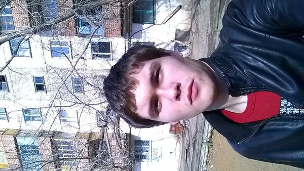  ,   Viktor, 31 ,   