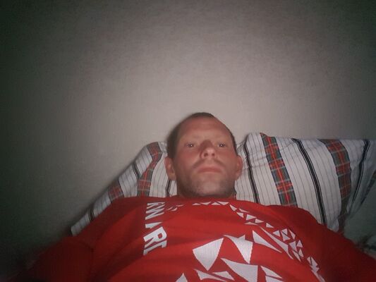  ,   Anton, 41 ,   ,   
