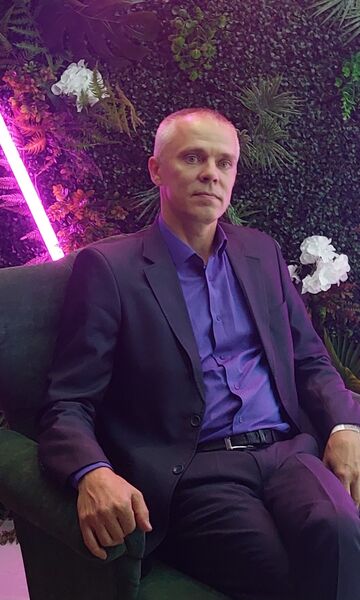  --,   , 41 ,     , c 