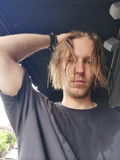  ,   Tony, 30 ,   