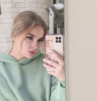  ,   Nika, 22 ,   ,   