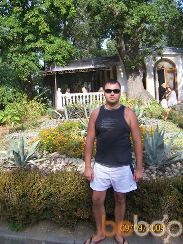  ,   Sasha, 48 ,   