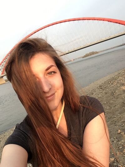  ,   Marina, 27 ,  