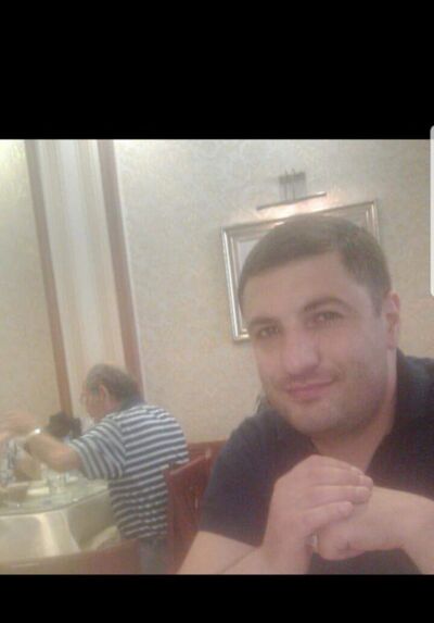  ,   Taron, 40 ,   ,   