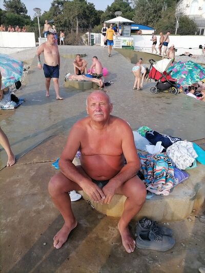  ,   Oleg, 63 ,   ,   