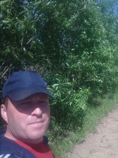  ,   Viktor, 40 ,   ,   