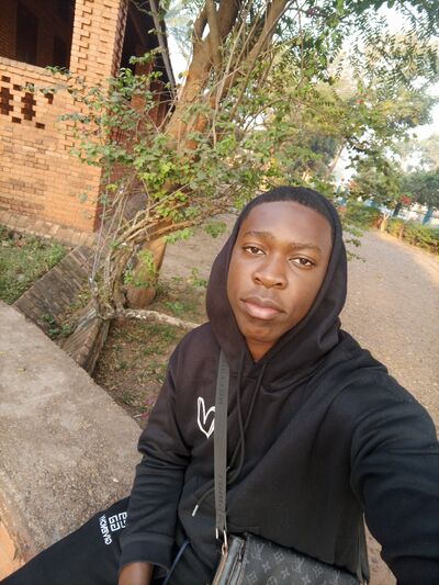  ,   Junior, 21 ,   ,   