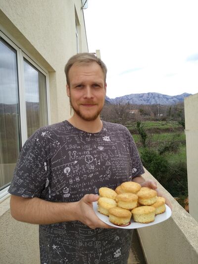  Budva,   Andrey, 39 ,   ,   , c , 