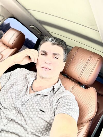  ,   Ali, 42 ,   ,   