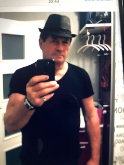  ,   Anton, 47 ,   ,   