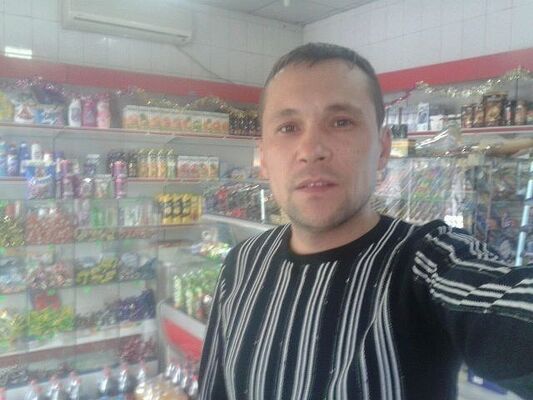  ,   Aleksei, 49 ,   ,   , c 