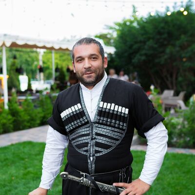  ,   Levan, 34 ,   ,   , c 