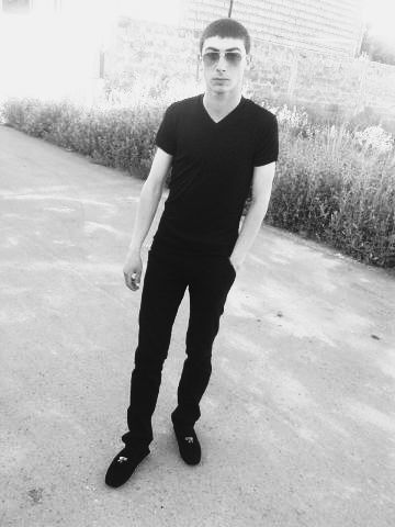  ,   Gevor, 32 ,   
