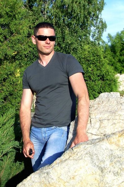  ,   Sergey, 44 ,   ,   